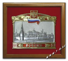 Изготовление барельефа с элементами гравюры "Кремль - вид с Москвы реки" из меди с покрытием золотом, серебром на красном бархате в деревянной раме. Изготовление барельефов по старинным гравюрам, фотографиям на заказ в Москве.